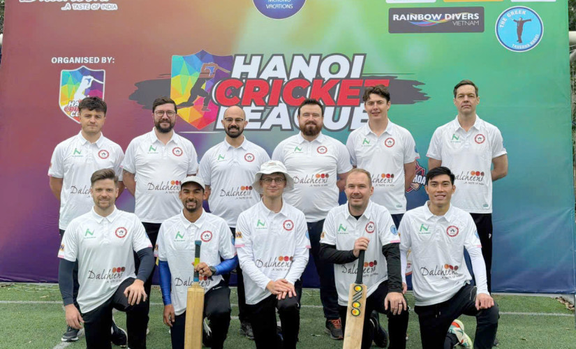 GIÁO VIÊN HỆ CAMBRIDGE CỦA JIS GHI DẤU ẤN TẠI GIẢI CRICKET LEAGUE HÀ NỘI