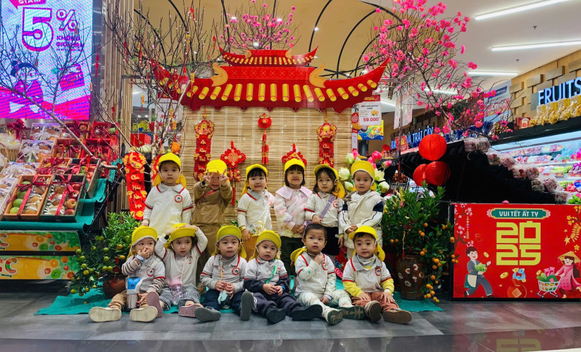 YÊU CHƯA KÌA! CÓ "ĐÀN GÀ CON" LON TON KHÁM PHÁ AEON MALL HÀ ĐÔNG