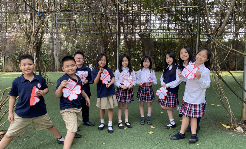 Học trò JIS làm thiệp, sáng tác thơ tặng mẹ nhân ngày Quốc tế Phụ nữ 8/3