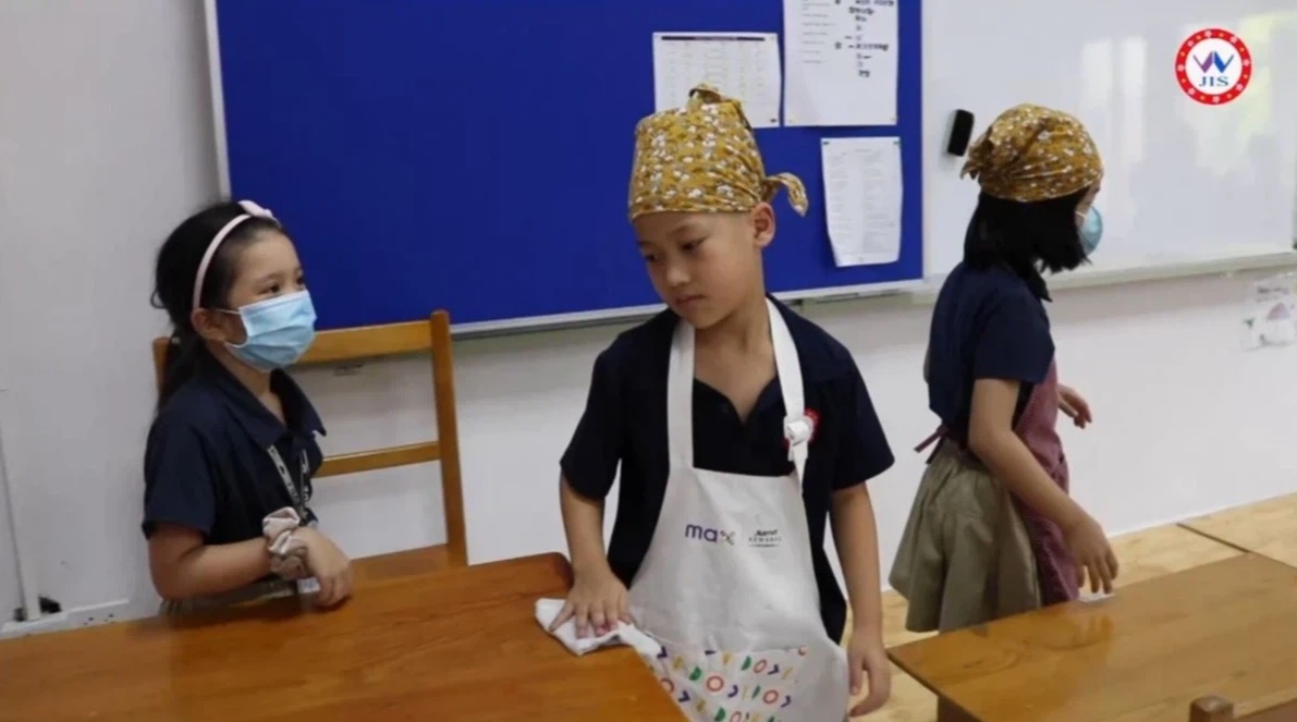 Trang tin điện tử Afamily.vn: Khám phá bữa trưa của học sinh trường Quốc Tế Nhật Bản: Khi giờ ăn cũng là giờ học rèn luyện nền nếp, tác phong và tính kỷ luật